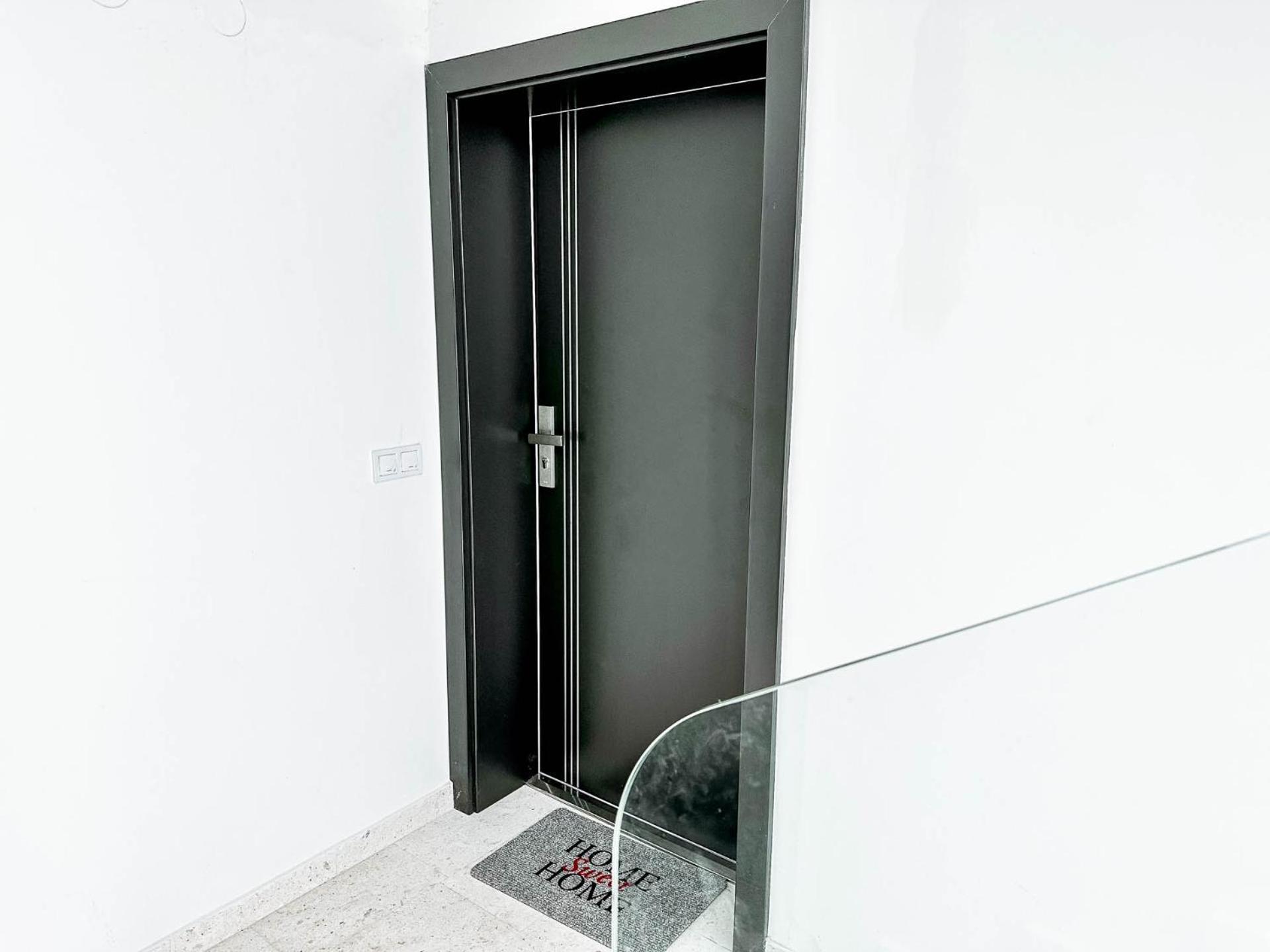 Brand New 2 Bed, 1 Bath Condo ซาดาร์ ภายนอก รูปภาพ
