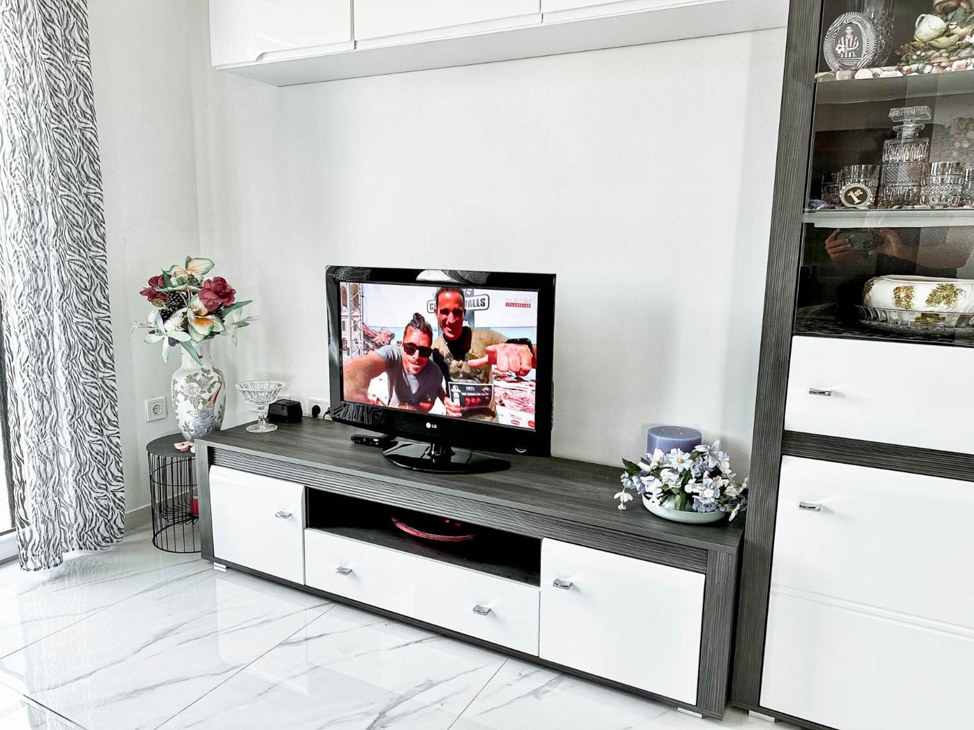 Brand New 2 Bed, 1 Bath Condo ซาดาร์ ภายนอก รูปภาพ