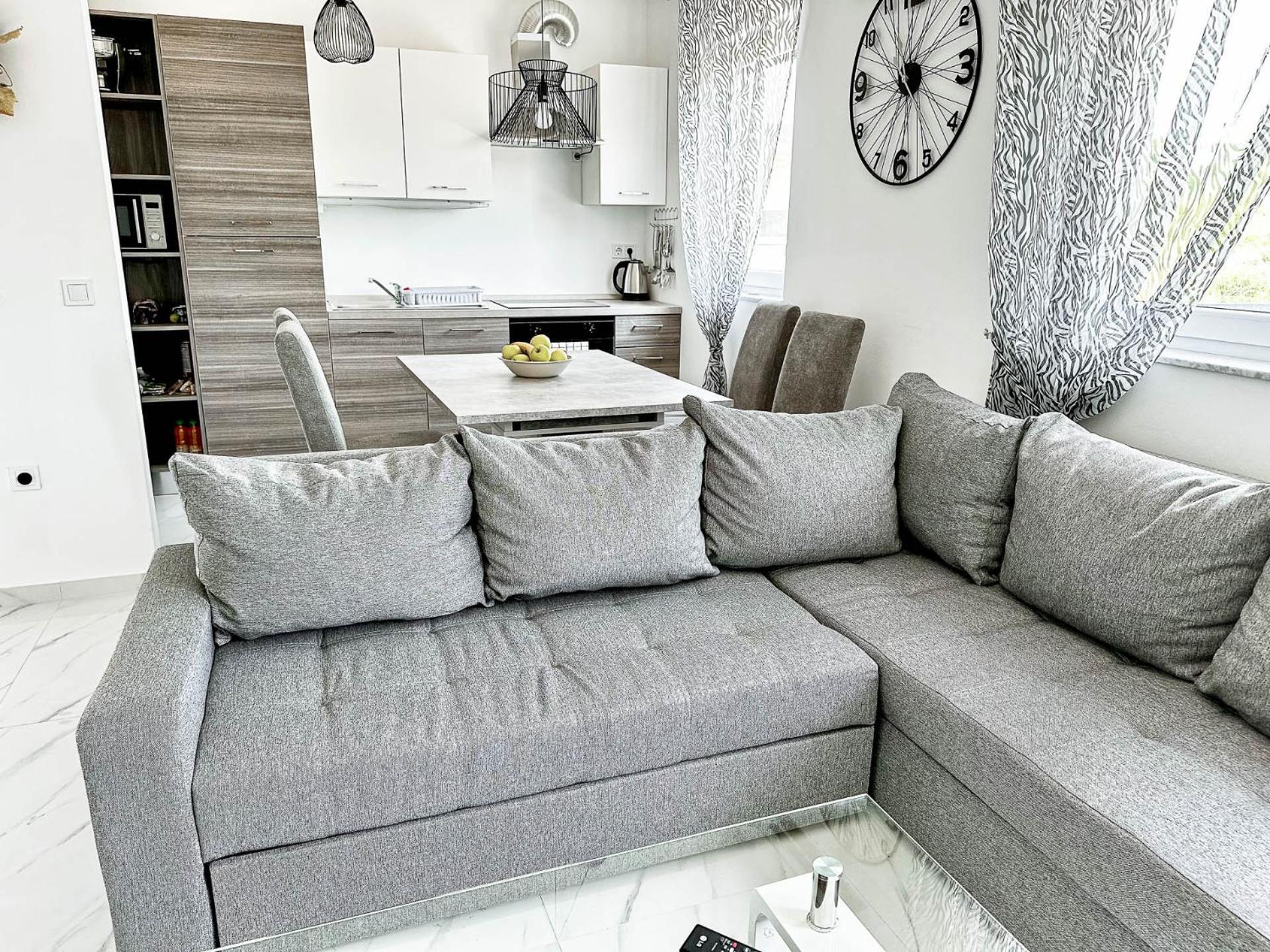 Brand New 2 Bed, 1 Bath Condo ซาดาร์ ภายนอก รูปภาพ