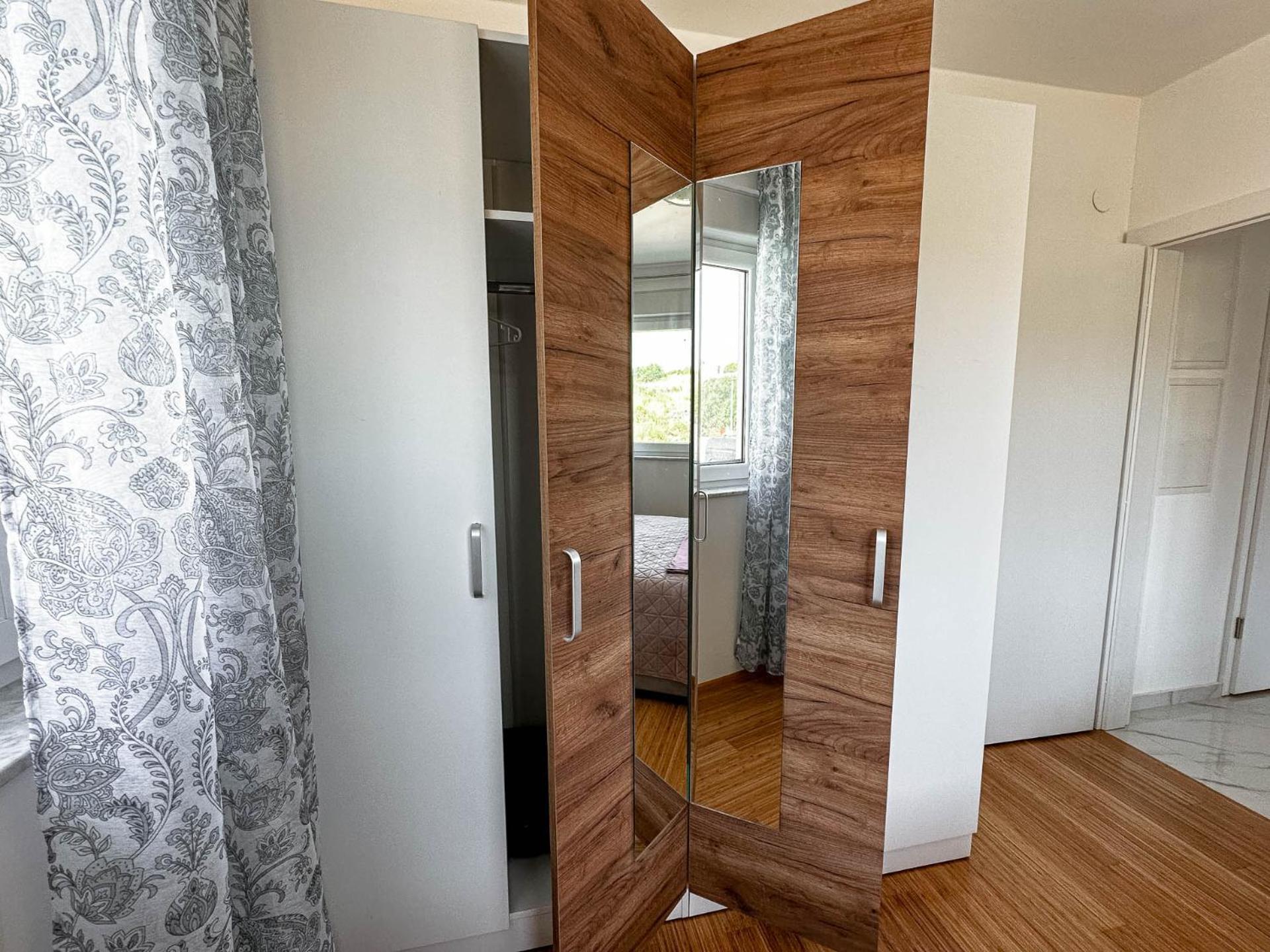 Brand New 2 Bed, 1 Bath Condo ซาดาร์ ภายนอก รูปภาพ