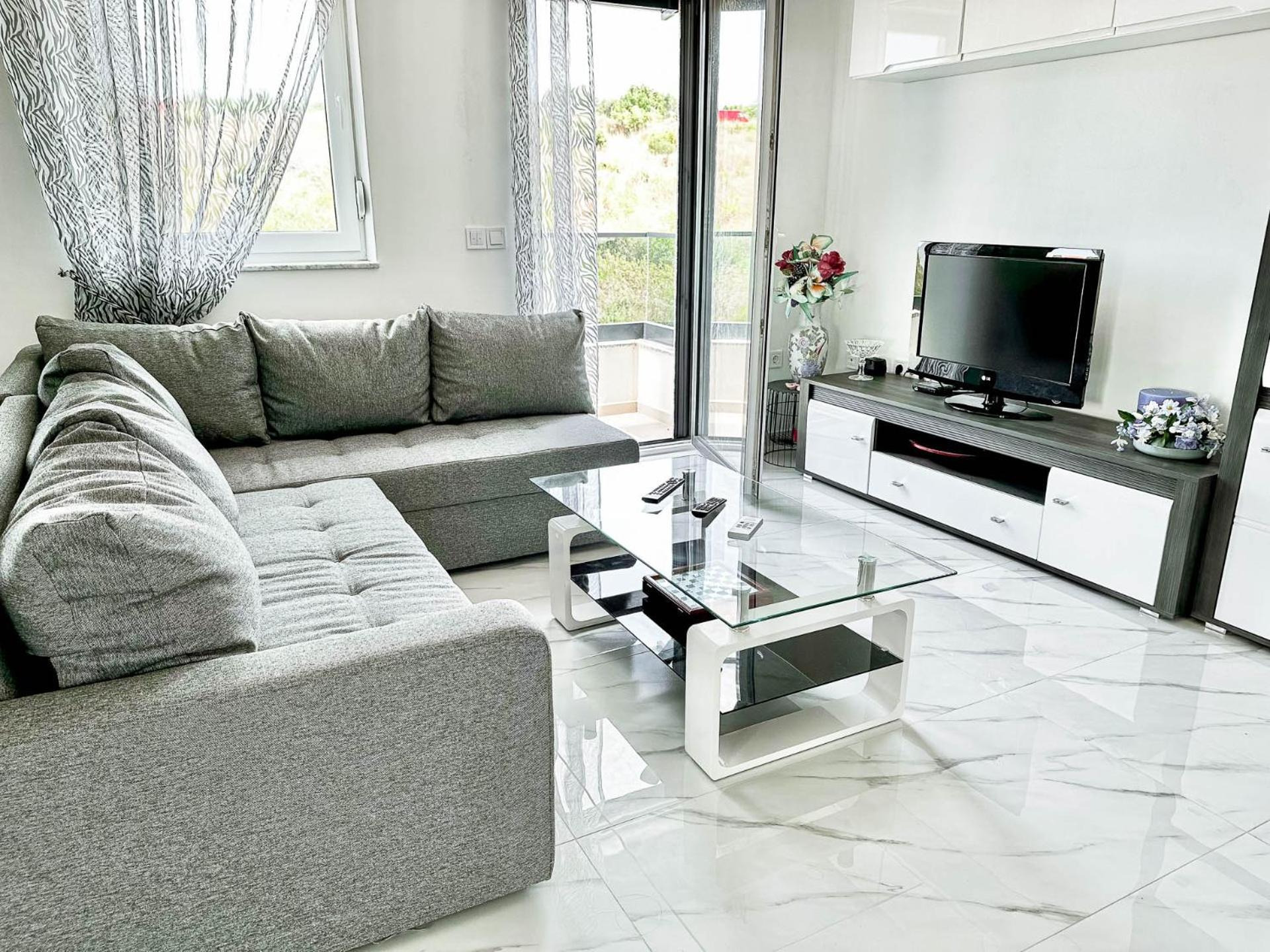 Brand New 2 Bed, 1 Bath Condo ซาดาร์ ภายนอก รูปภาพ